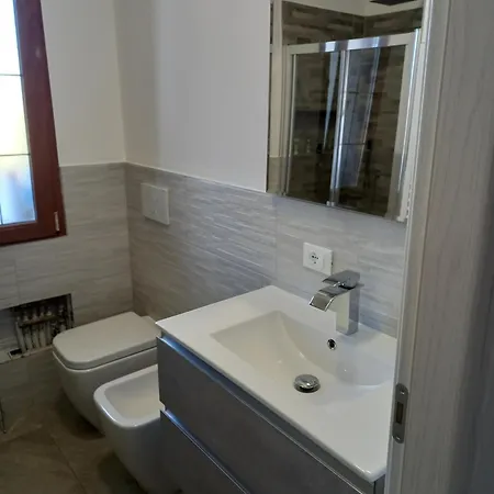 Hotel A Schiera - Di Pregio - 6 Posti Letto Lido Adriano